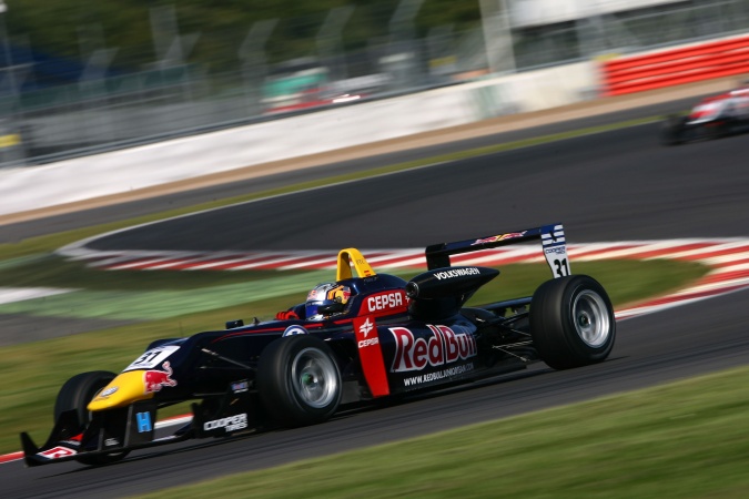 Photo: Carlos jr. Sainz - Carlin Motorsport - Dallara F312 - Volkswagen