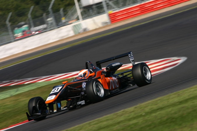 Photo: Harry Tincknell - Carlin Motorsport - Dallara F312 - Volkswagen