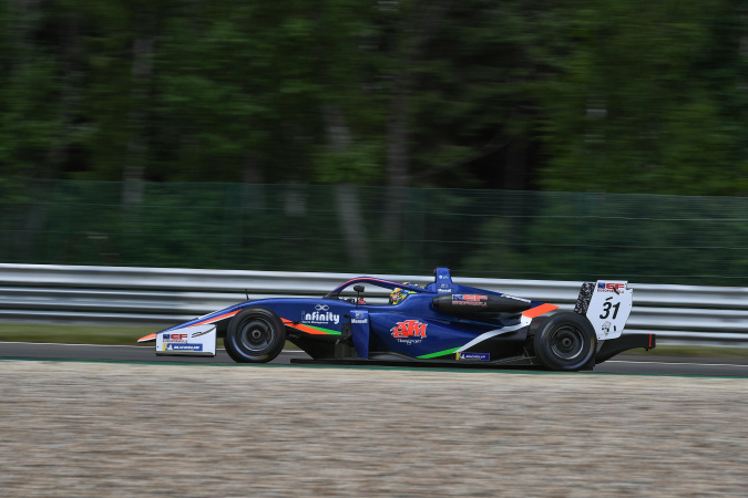 Photo: Christian Mansell - Carlin Motorsport - Dallara F320 - Spiess VW