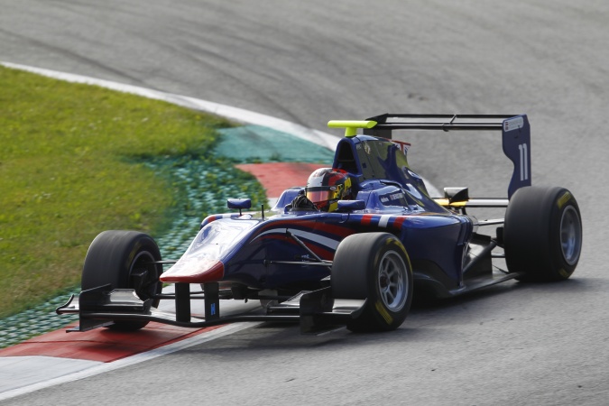 Photo: Emil Bernstorff - Carlin Motorsport - Dallara GP3/13 - AER