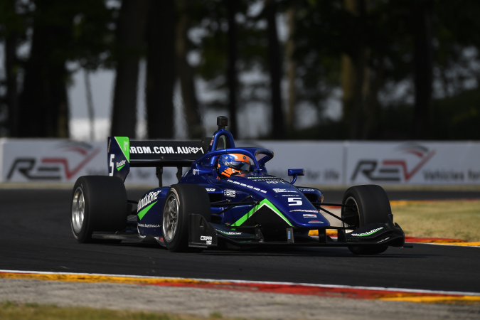 Alexander Peroni - Carlin Motorsport: Indy Lights 2021 - Photo 4/15