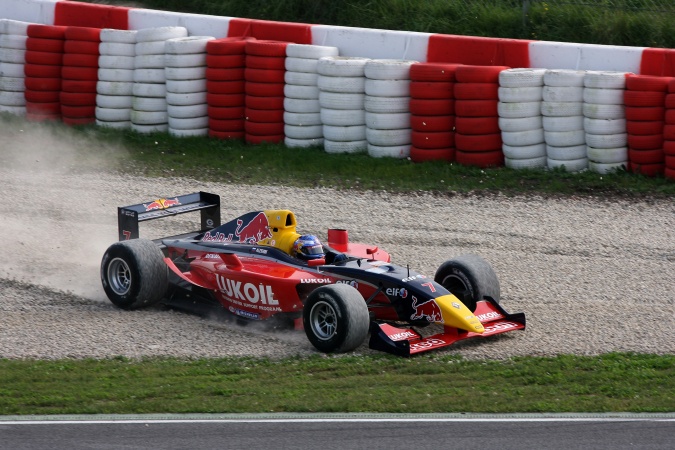 Photo: Michael Aleshin - Carlin Motorsport - Dallara T05 - Renault
