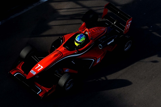 Photo: Guilherme Samaia - Cesário Fórmula - Dallara F399 - Berta