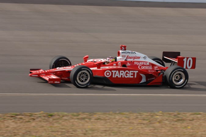 Photo: Dan Wheldon - Chip Ganassi Racing - Dallara IR-05 - Honda