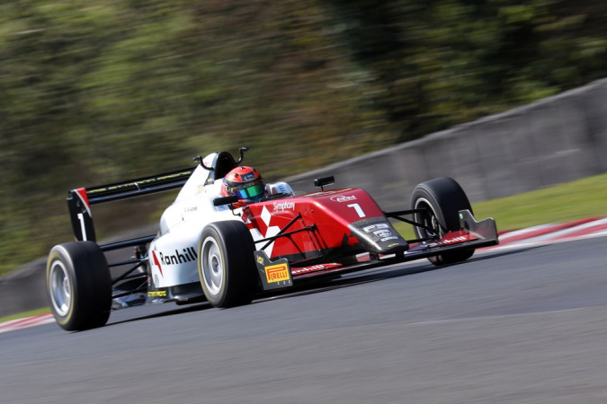 Photo: Nazim Azman - Chris Dittmann Racing - Tatuus MSV F3-016 - Cosworth