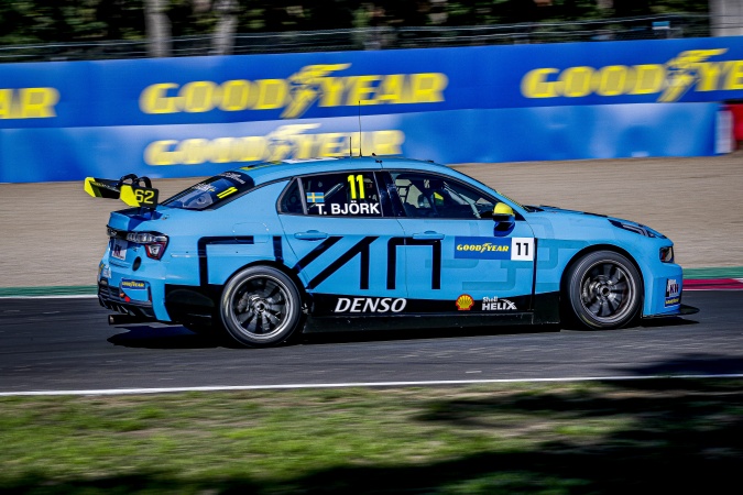 Photo: Thed Björk - Cyan Racing - Lynk & Co 03 TCR