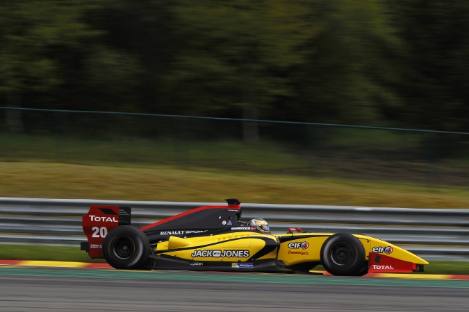 Photo: Kevin Magnussen - DAMS - Dallara FR35-12 - Renault