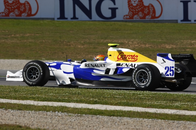 Photo: Diego Nunes - David Price Racing - Dallara GP2/08 - Renault