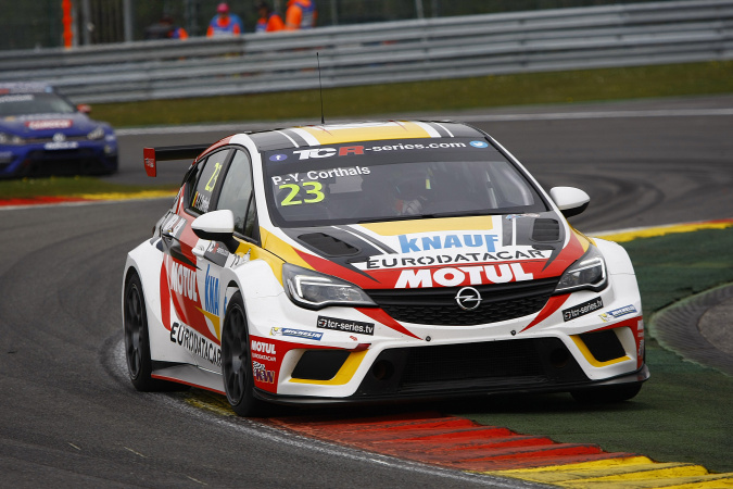Photo: Pierre-Yves Corthals - DG Sport Compétition - Opel Astra OPC TCR