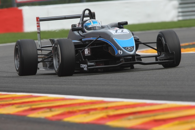 Photo: Marko Asmer - Double R Racing - Dallara F308 - AMG Mercedes