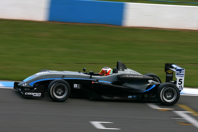 Photo: Luis Felipe Derani - Double R Racing - Dallara F308 - AMG Mercedes