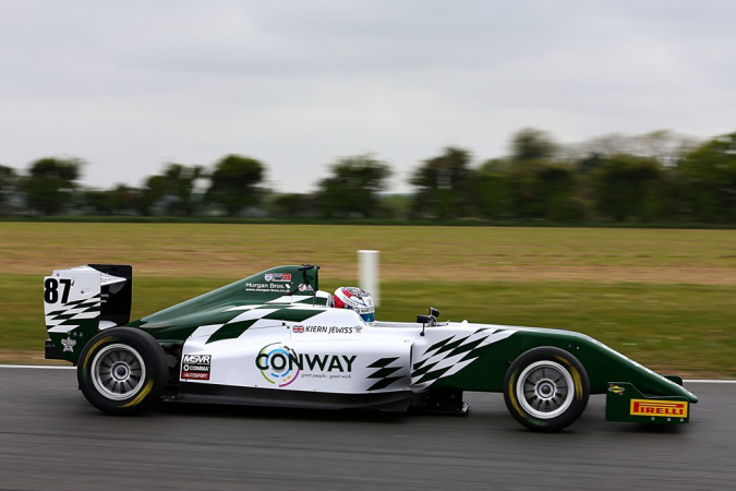 Photo: Kiern Jewiss - Douglas Motorsport - Tatuus MSV F3-016 - Cosworth