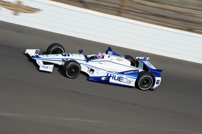 Photo: Katherine Legge - Dragon Racing - Dallara DW12 - Chevrolet