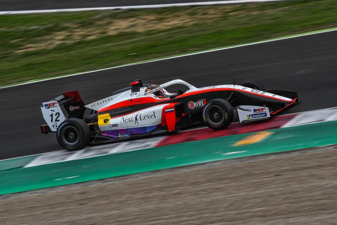 Photo: Glenn van Berlo - Drivex - Dallara F320 - HWA Mercedes