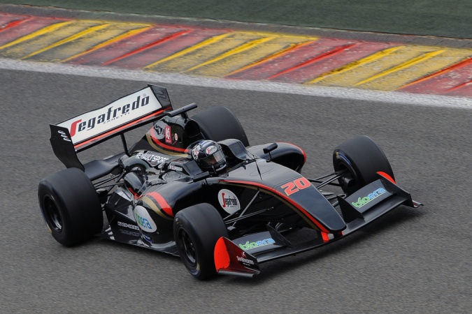 Photo: Giuseppe Cipriani - Durango - Dallara FR35-12 - Renault