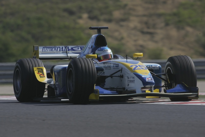 Photo: Ferdinando Monfardini - Durango - Dallara GP2/05 - Renault