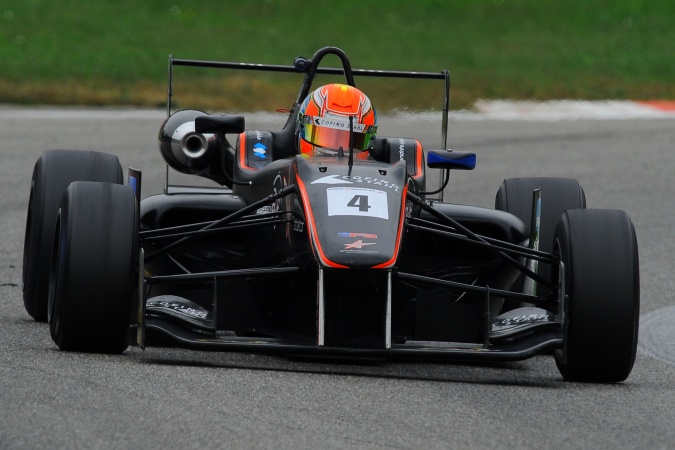 Photo: Andrés Saravia - EmiliodeVillota Motorsport - Dallara F312 - Toyota
