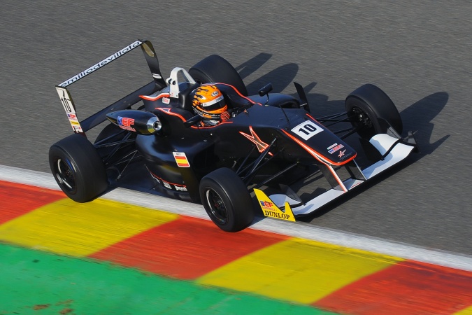 Photo: Alexander Toril - EmiliodeVillota Motorsport - Dallara F312 - Toyota