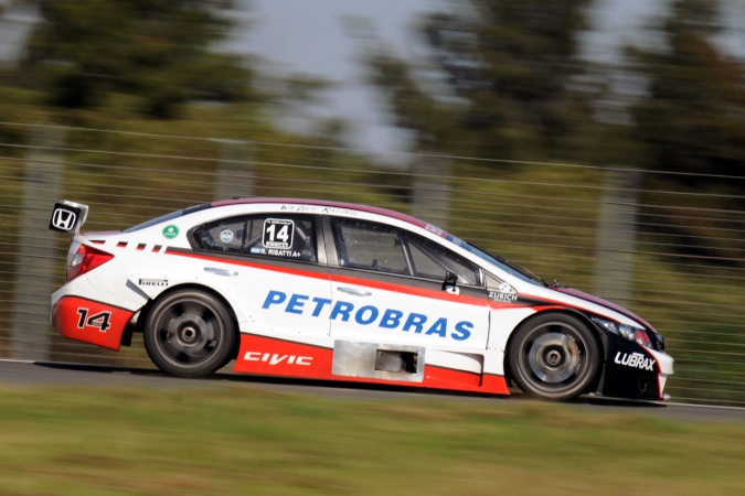 Photo: Ricardo Risatti - Sport Team - Honda Civic (IX) RPE V8