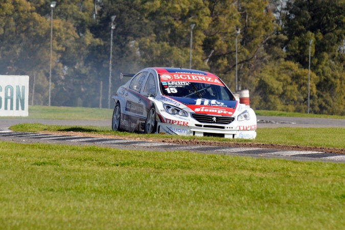 Photo: Facundo Regalia - Escudería FE - Peugeot 408 RPE V8
