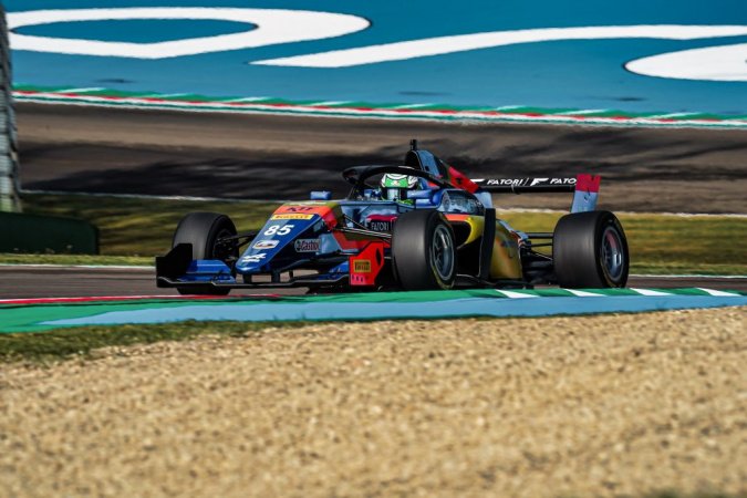 Photo: Gabriel Bortoleto - FA Racing / MP - Tatuus F3 T-318 - Alpine