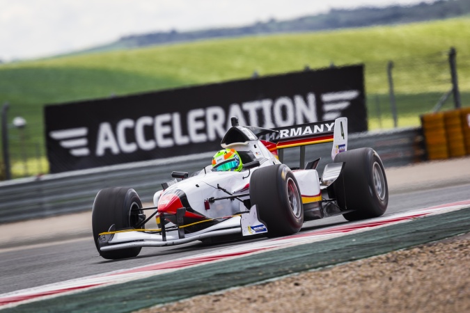 Photo: Sebastian Balthasar - FA1 Team Germany (Performance Racing) - Lola B05/52 - Zytek