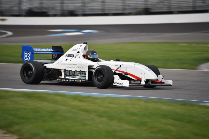 Photo: Charles Finelli - FatBoy Racing - Elan Star Pro - Mazda