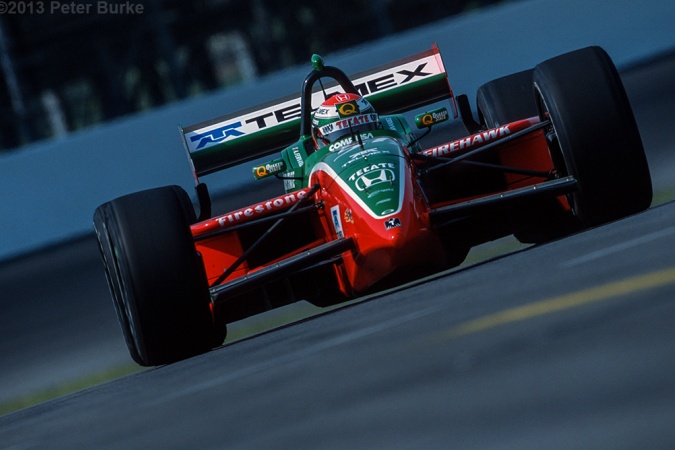 Photo: Adrian Fernandez - Fernandez Racing - Reynard 01i - Honda