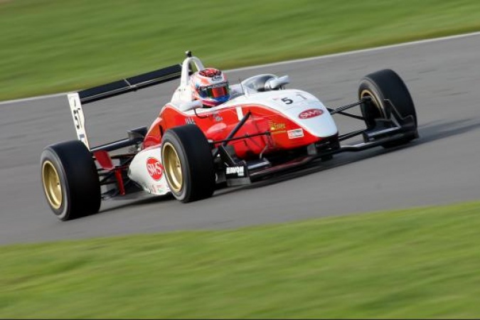 Photo: Stefan Wilson - Fluid Motorsport - Dallara F305 - Mugen Honda