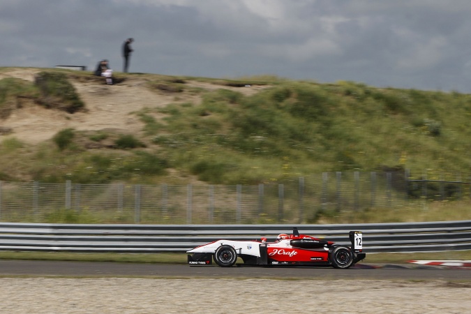 Photo: Alex Lynn - Fortec Motorsport - Dallara F312 - AMG Mercedes