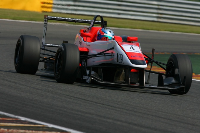 Photo: Félix Juan, IV. Serrallés - Fortec Motorsport - Dallara F312 - AMG Mercedes