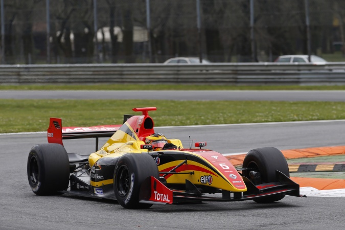 Photo: Stoffel Vandoorne - Fortec Motorsport - Dallara FR35-12 - Renault