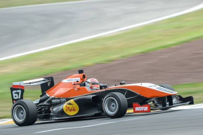 Photo: Antoni Ptak - Giles Motorsport - Tatuus FT50 - Toyota