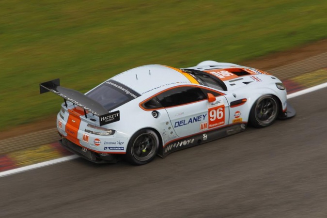 Photo: Jamie Campell-WalterStuart HallRoald Goethe - Gulf Racing - Aston Martin V8 Vantage GT2