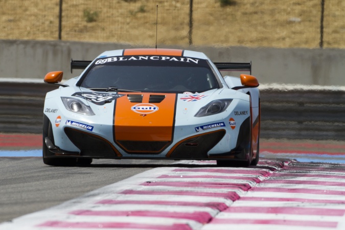 Photo: Stuart Hall - Gulf Racing - McLaren MP4-12C GT3