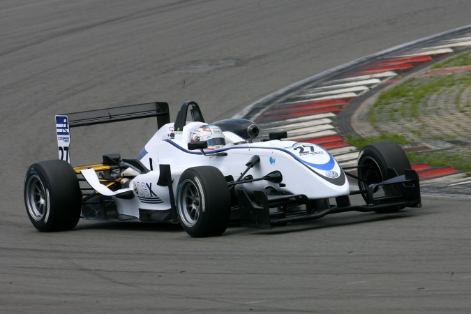 Photo: Pedro Enrique Nunes - Hitech Racing - Dallara F308 - Volkswagen