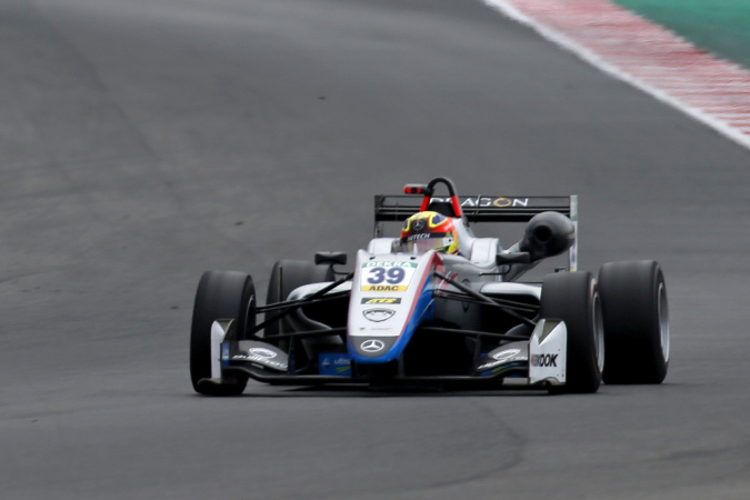 Photo: Alex Palou - Hitech Racing - Dallara F312 - AMG Mercedes