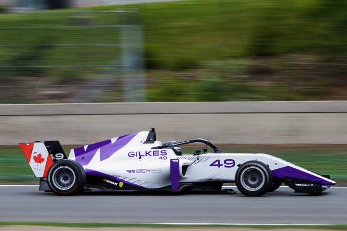 Photo: Megan Gilkes - Hitech Racing - Tatuus F3 T-318 - Alfa Romeo