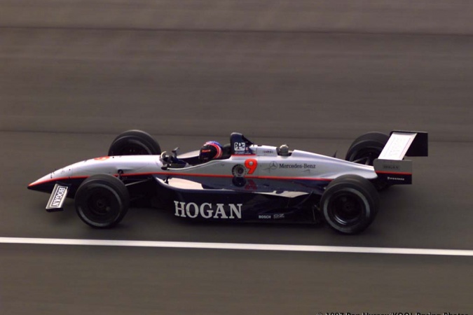 Photo: Robby Gordon - Hogan Racing - Reynard 97i - Mercedes