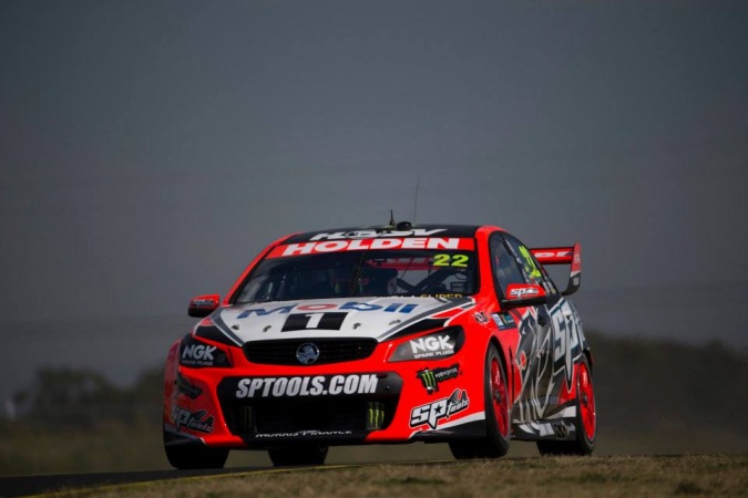 Photo: Jack Perkins - Walkinshaw Racing - Holden Commodore VF