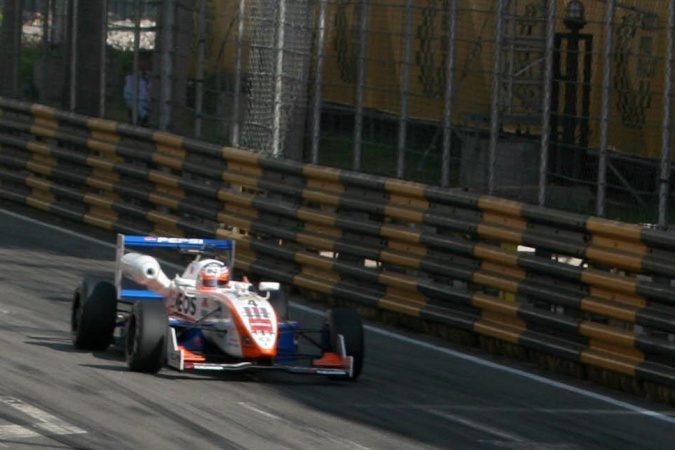 Photo: Ronnie Quintarelli - Inging - Dallara F302 - Torii Toyota