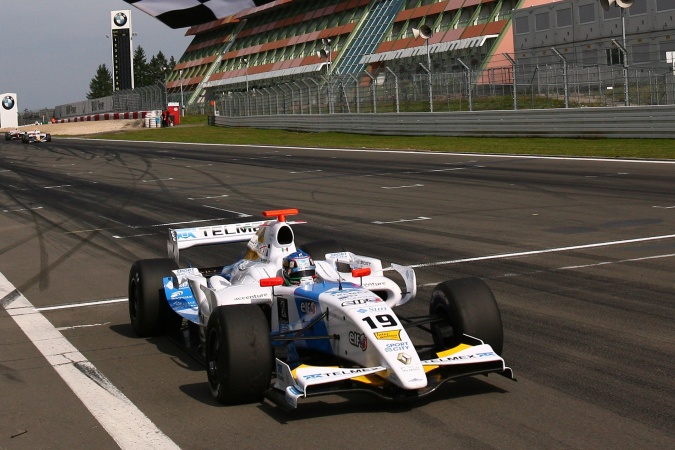 Photo: Salvador Duran - Interwetten Racing - Dallara T08 - Renault