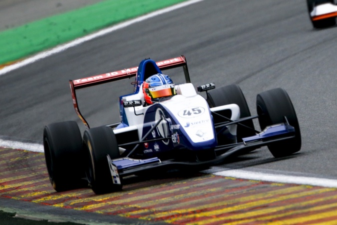 Photo: Matevos Isaakyan - JD Motorsport - Tatuus FR 2.0-13 - Renault