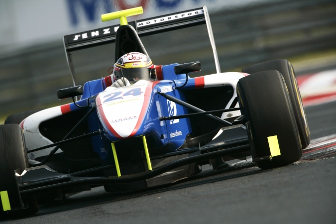 Photo: Marco Barba Lopez - Jenzer Motorsport - Dallara GP3/10 - Renault