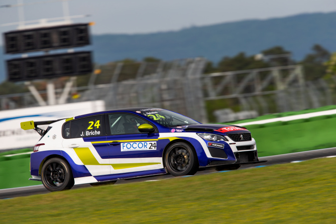 Photo: Julien Briché - JSB Competition - Cupra Leon TCR