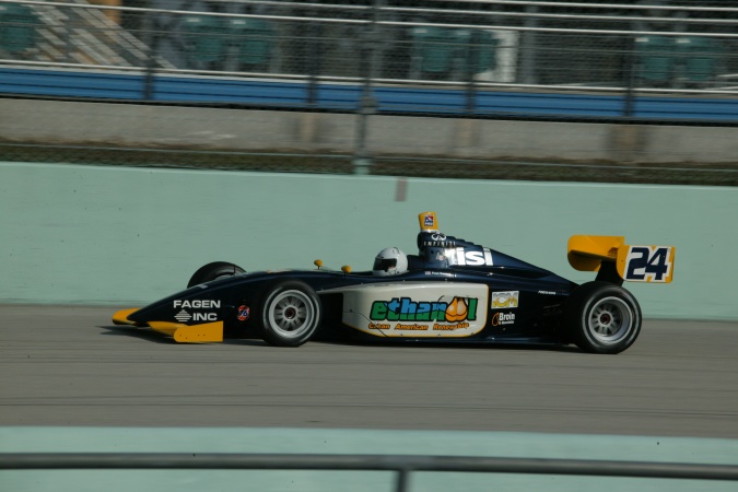 Photo: Paul Dana - Kenn Hardley Racing - Dallara IP2 - Infiniti
