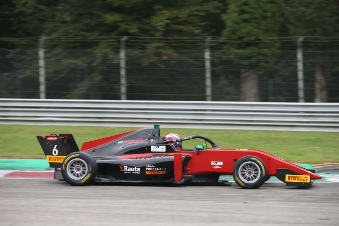 Photo: Niko Kari - KIC Motorsport - Tatuus F3 T-318 - Alfa Romeo
