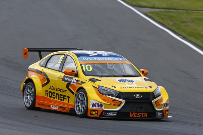 Photo: Nicky Catsburg - Lada Sport - Lada Vesta WTCC