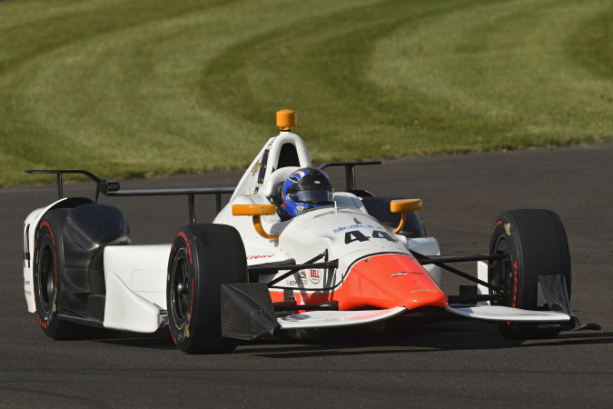 Photo: Buddy Lazier - Lazier Partners Racing - Dallara DW12 (MAk) - Chevrolet