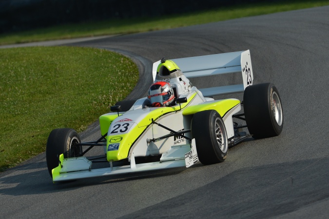 Photo: Carlos Conde - M1 Racing - Elan Star Pro - Mazda